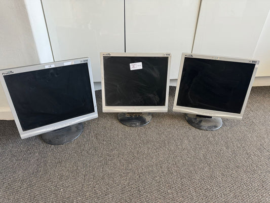 VD 44: 3x Monitors