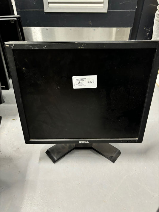 CK 6 - 10: 5x Computer Monitors