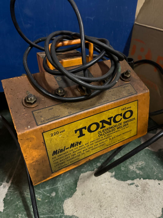 CT 32: Oil cooled welder